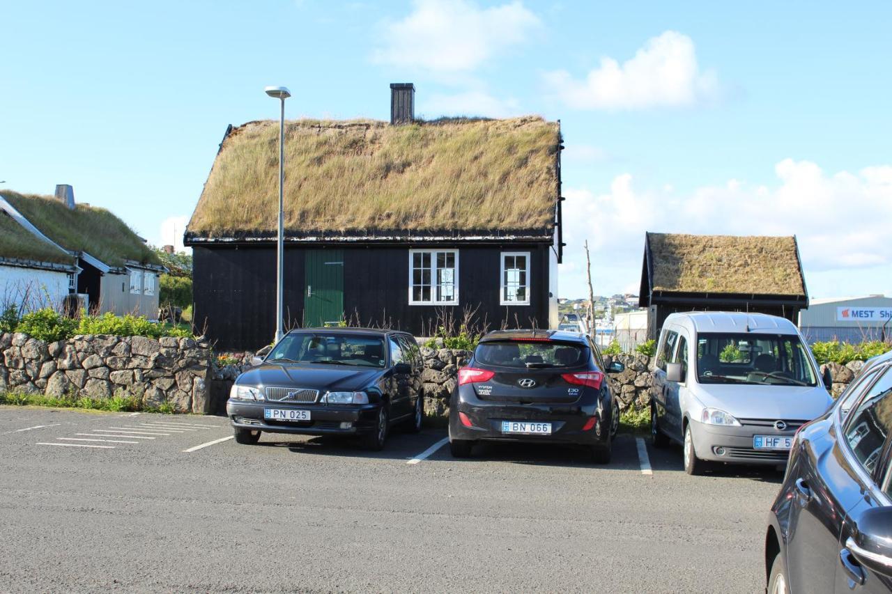 Traditional Faroese House In Torshavns City Center Exteriör bild